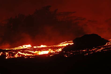 Lava From Kilauea Volcano Enters Ocean Creates Toxic Cloud Chicago