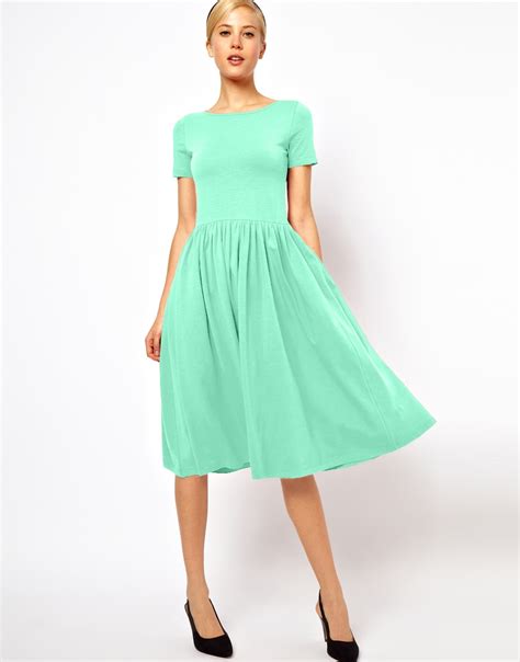From long sleeve and midi sleeve dresses, to short sleeved dress styles, we are sure to have the perfect one for you. ASOS Midi Skater Dress With Short Sleeves in Mint (Green ...