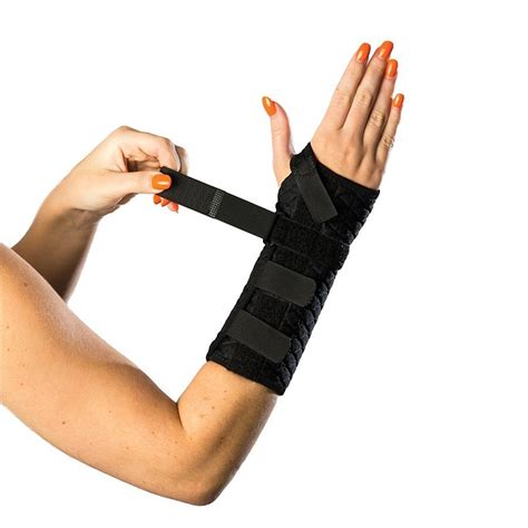 Maxheal Wrist Forearm Brace At Rs 350 In Nagpur Id 20854812648