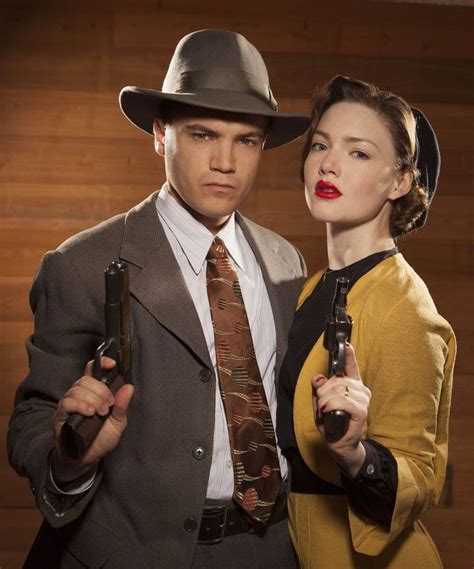 Excellent options for both a couple cosplay and a group cosplay option, bonnie and clyde often were seen accompanied by a gang made up of a blend of family members and other notorious robbers of the era. bonnie and clyde - Google Search | Bonnie and clyde ...