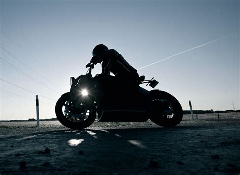 Renard Gt Motorcycle A Luxury Moto Guzzi In Carbon Fiber