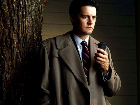In the craziest twin peaks yet! 20 things you need to know about Twin Peaks Season 3