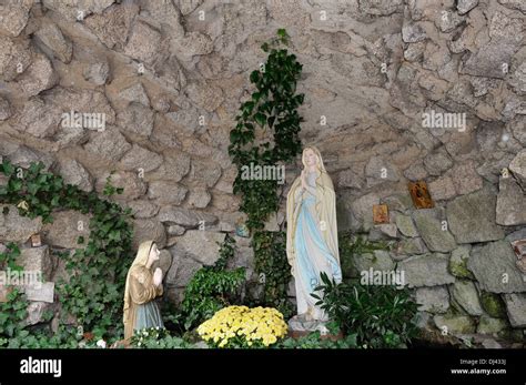 Virgin Mary Statue In Cave Hi Res Stock Photography And Images Alamy