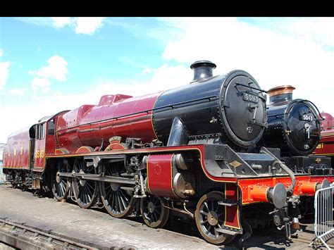 Pin By Niall Mcbea On Lms Crimsonred Steam Locomotive Locomotive