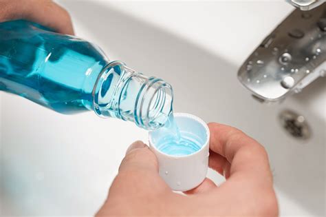 what happens if you get mouthwash in your eye