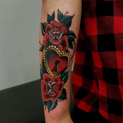 60 Stylish Roses Tattoo Designs And Meaning