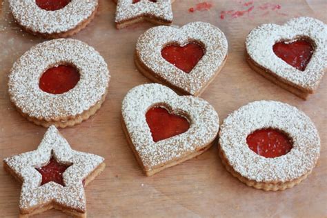 87 best sweets of ~ austria images on pinterest | austria, german and austrian food : Linzer Kekse (Linzer Cookies) - The Daring Gourmet