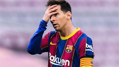 Lionel Messi Breaks Down In Tears In Heartbreaking Barcelona Farewell Press Conference Football