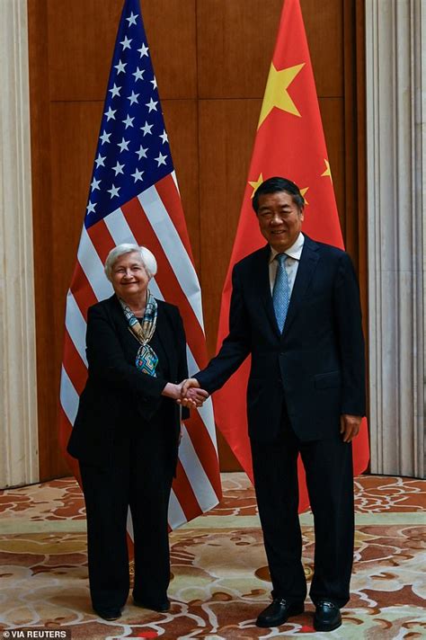 bizarre moment treasury secretary janet yellen bows multiple times to china s vice premier