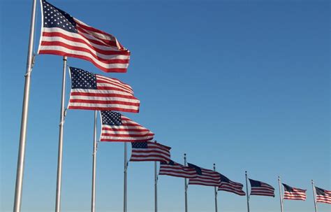 The united states of america ði juˌnaɪtɪd ˌsteɪts əv əˈmerɪkə), сокращённо сша (англ. США отреагировали на сообщение о гибели американского ...