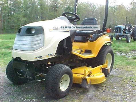 Cub Cadet 5252 Hydro Compact Garden Tractor 60 Mower Pto And 3 Point Hitch