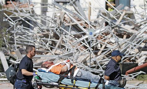 Six Injured In Houston Scaffold Collapse 2015 10 26 Enr
