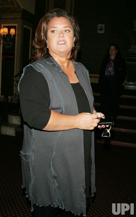 Photo Rosie Odonnell Arrives For Bea Arthur Memorial Service In New