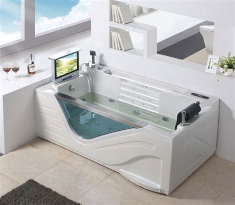 10 Amazing Bathtubs With Built In Tvs