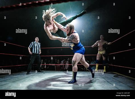 Bodyslam Pro Wrestling Hi Res Stock Photography And Images Alamy