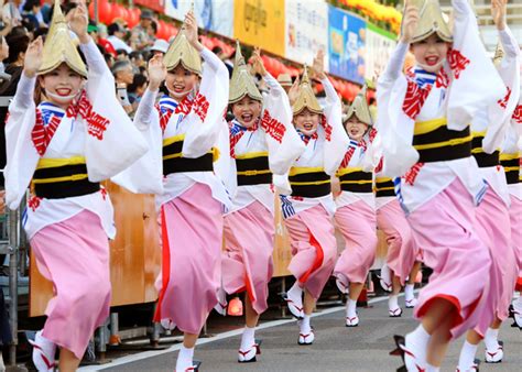 徳島の阿波踊りが開幕 850連、8万5千人が参加：朝日新聞デジタル