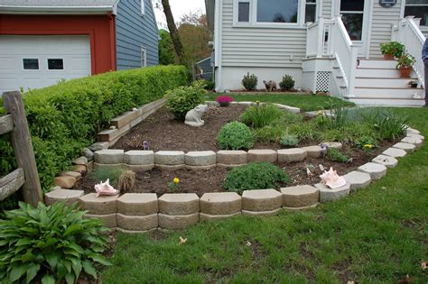 10 Edging Options For Flower Beds