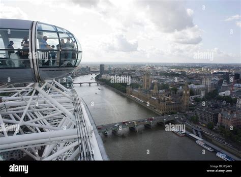 135 Metres 443 Ft Above Central London Passengers Enjoy Panoramic