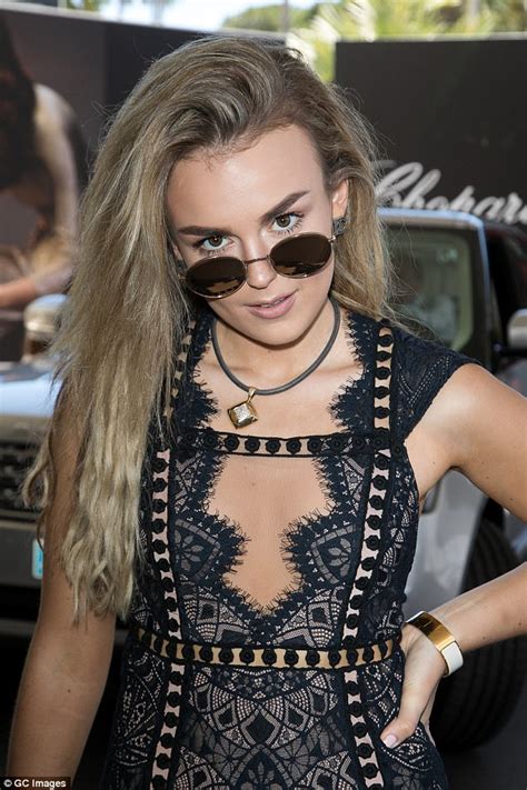 Tallia Storm Amps Up The Sex Appeal At Cannes Daily Mail Online