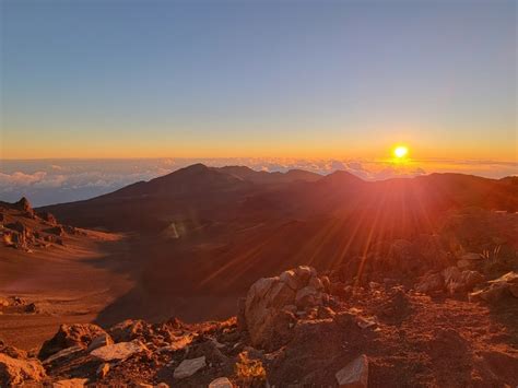 Haleakala Sunrise Vs Sunset Which Is Better Means To Explore