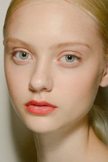 나스티아 쿠사키나 Nastya Kusakina 러시아 모델 러시아 미녀 자연스러운 네츄럴 메이크업 투톤 헤어스타일 네이버 블로그 Pretty Makeup Makeup