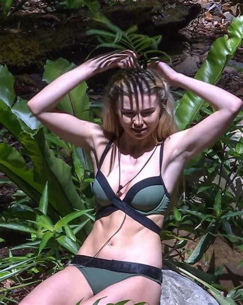 Jungle Fever I M A Celebrity Star Georgia Toff Toffolo Raises Temperatures In Sexy Underwear