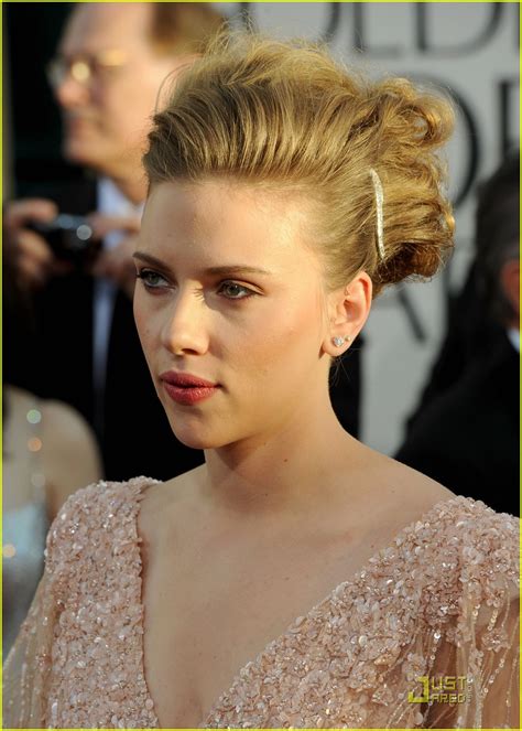 Photo Scarlett Johansson Golden Globes 2011 09 Photo 2511774 Just