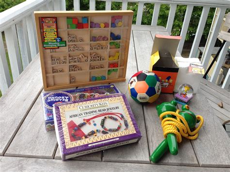 Melissa And Doug Wooden Beads In Original Box Missing Beads But Plenty