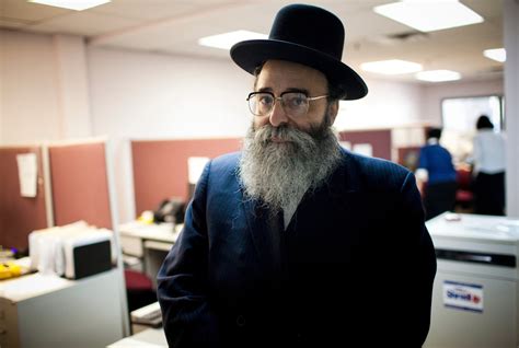 Satmar Rift Complicates Politics Of Brooklyn Hasidim The New York Times