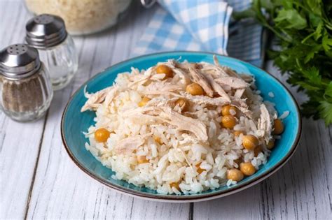 Premium Photo Traditional Delicious Turkish Food Rice With Chickpeas