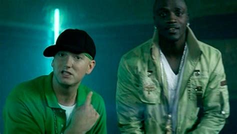 Akon Raconte Une Anecdote Bien Drôle Sur Eminem En Studio