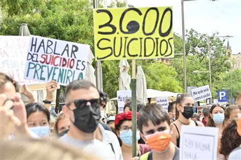 Galería Madridiario Primera Manifestación En España Para Pedir Un