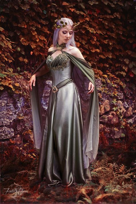 Elven Bridal Gown And Cape Etsy Elven Dress Fantasy Gowns Fantasy