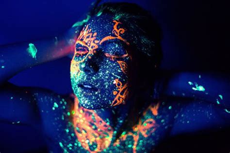 Be Mesmerized With The Glowing Effects Of Black Light Photography