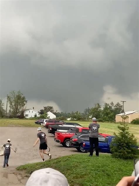 4 Tornadoes One Packing 105 Mph Winds Confirmed In Michigan