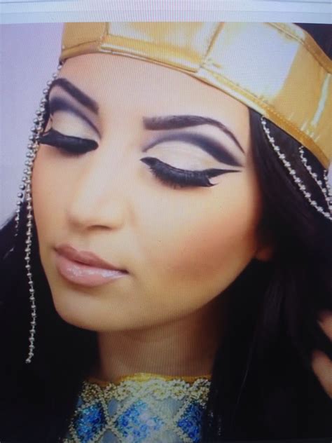 bold egyptian look eyeliner eyeliner make up eyes