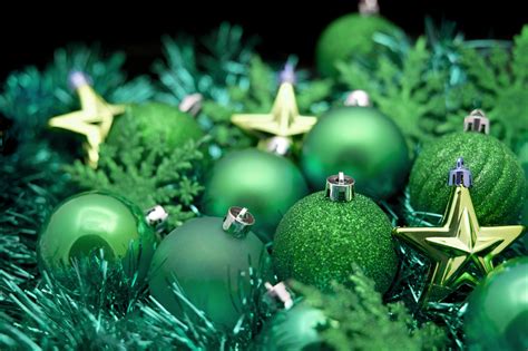 30 Green Christmas Decorations Ideas Decoomo