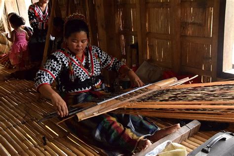 Lang Dulay Tnalak Weaving