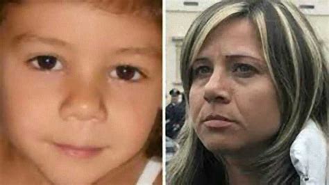 Denise fu sequestrata intorno a mezzogiorno dell'1 settembre 2004, mentre giocava con i cuginetti sul marciapiedi di casa, tra le vie la bruna e castagnola, a mazara del vallo. Denise Pipitone, 16 anni fa la scomparsa: sfogo di mamma Piera
