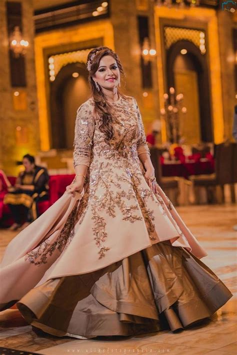 8 Styles That Work Well With Indian Evening Gowns For Wedding Reception Indian Evening Gown