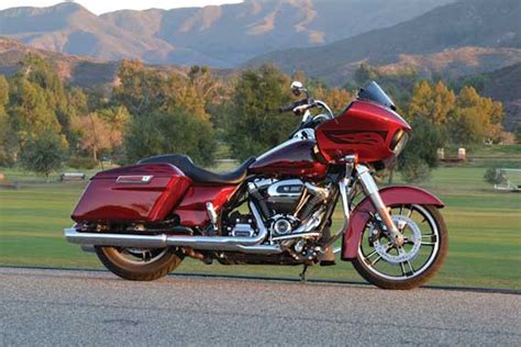 2017 Fltrxs Road Glide Special Impresses American Iron Harley