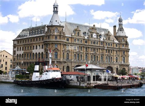 Station Haydarpasa Hi Res Stock Photography And Images Alamy