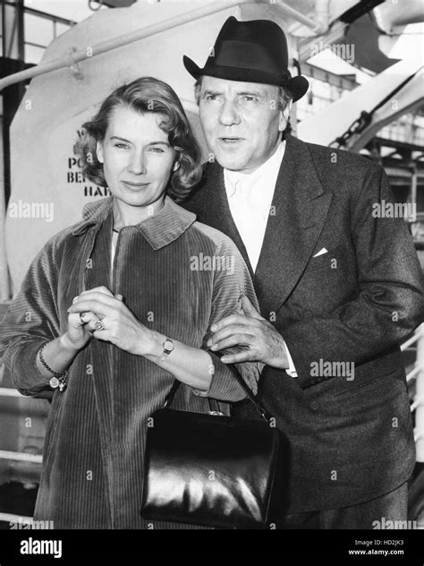 Ralph Richardson Right And His Second Wife Actress Meriel Forbes On