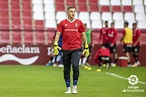Yari Meykher debuta en Segunda División tras la lesión de Rubén Miño