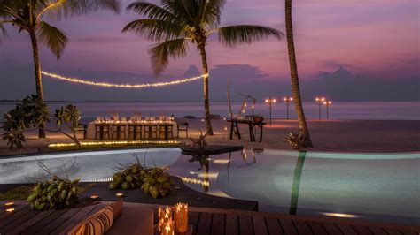 Maldives Luxury Private Island Resort Four Seasons Voavah Maldives