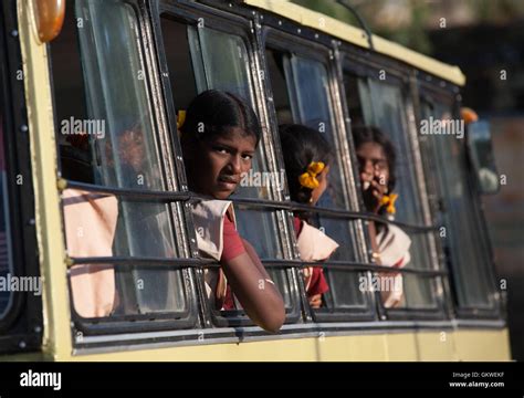 Colegialas Indias Fotografías E Imágenes De Alta Resolución Alamy