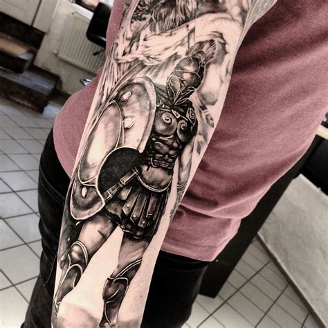 With this type of import each in terms of images and symbolism, it's no surprise that wizard tattoos. #gladiator #archilleus #warrior #spartan #ink #tattoo ...