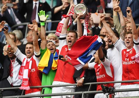 Arsenal Hoist Fa Cup Trophy After Victory Over Chelsea Video