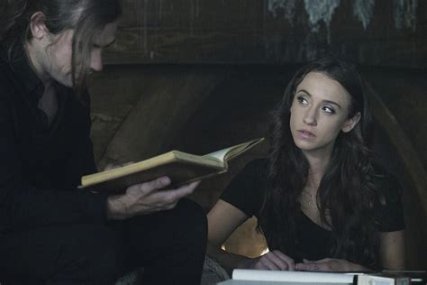 The Magicians Sneak Peek Julia And Quentin Search For Magical Answers