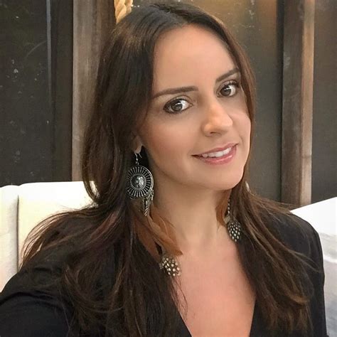 Liliana González La ‘pajarita Que Hace Trinar A Sus Seguidores Rcn
